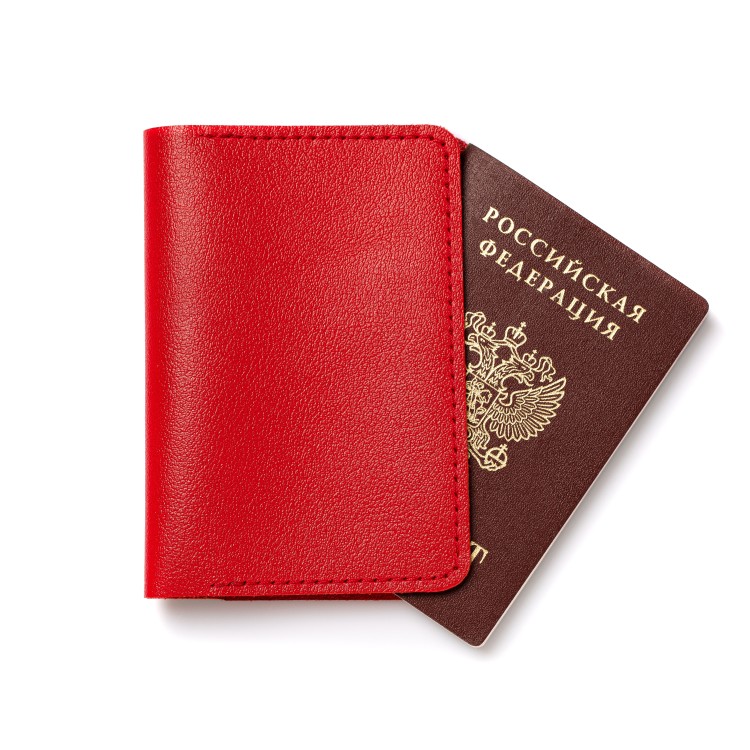 Кожаная красная обложка для паспорта Кожаная красная обложка для паспорта